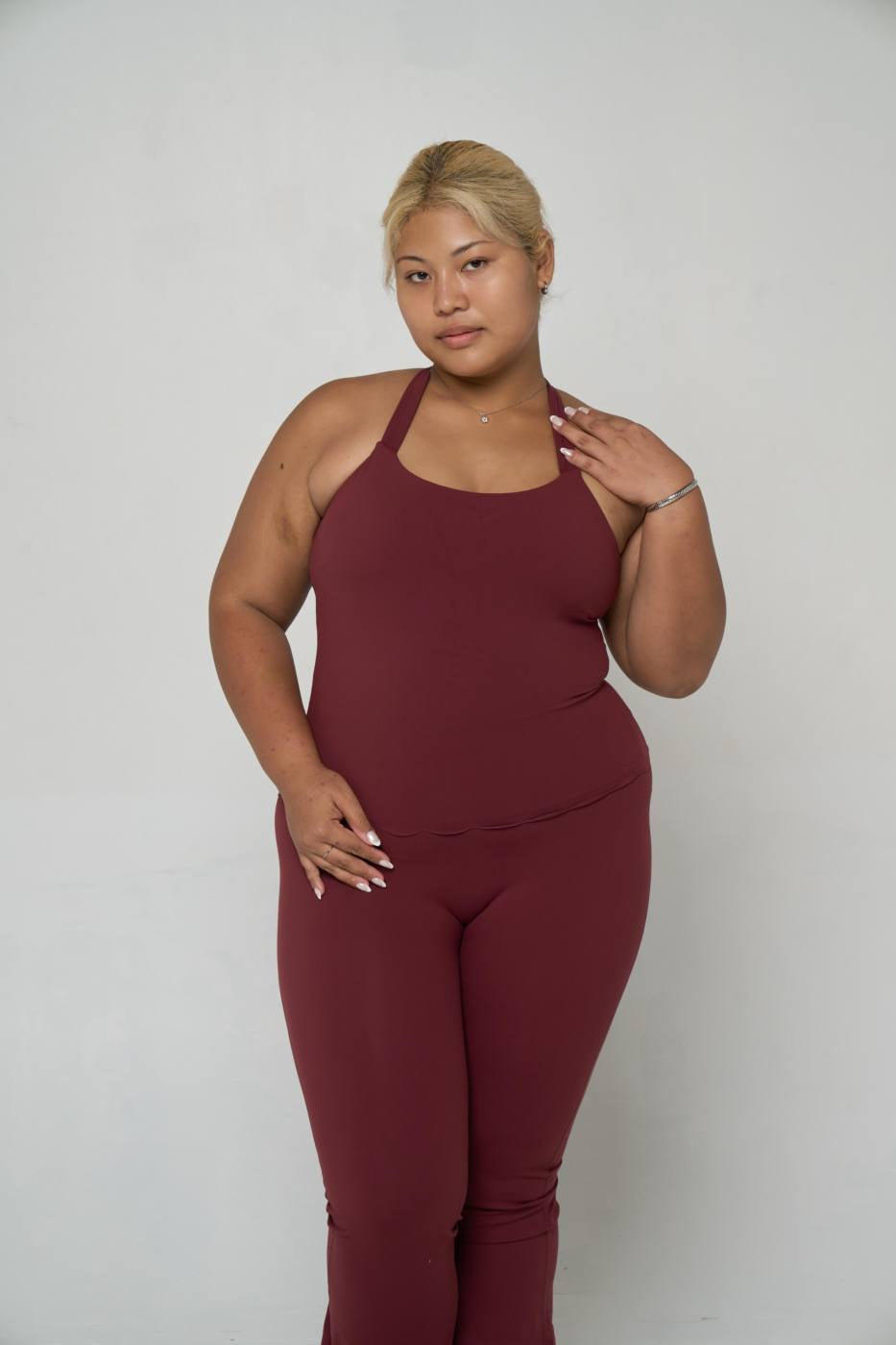 Peaches Active - Paris Flared Leggings Solid Edition Red Maroon